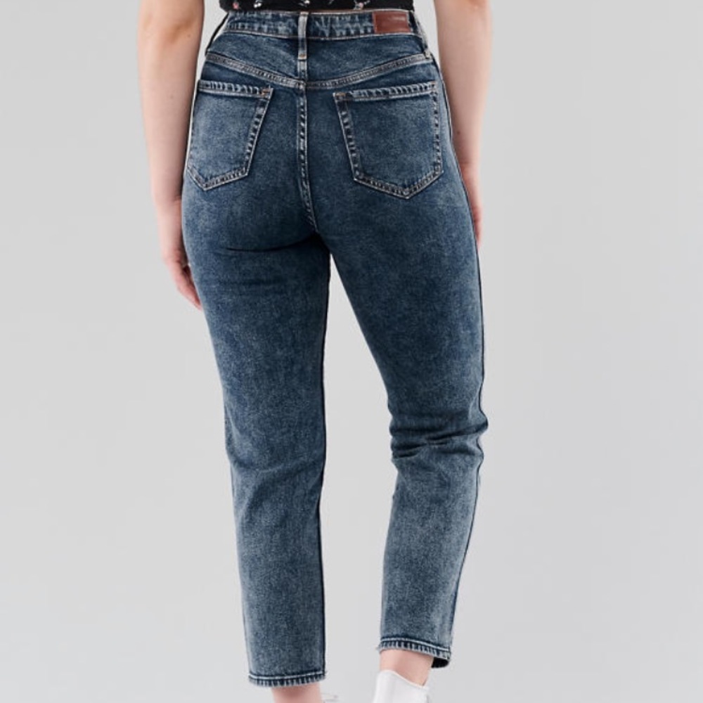 ❌SOLD❌NWT Hollister Vintage Stretch Ultra High - Picture 3 of 7